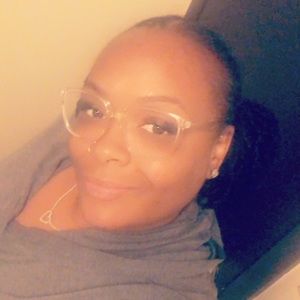 Meet your Posher, Monyette